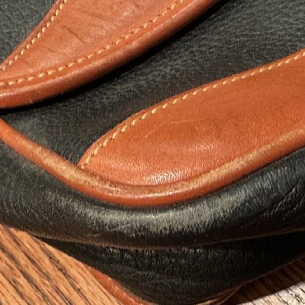 Vintage Dooney & Bourke All Weather Pebbled Leather Shoulder Saddle Bag Purse US - Picture 13 of 16